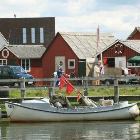 Hyggeligt Lille Byhus Lige Mellem Havnen Og Bytorv Ringkobing Luaran gambar